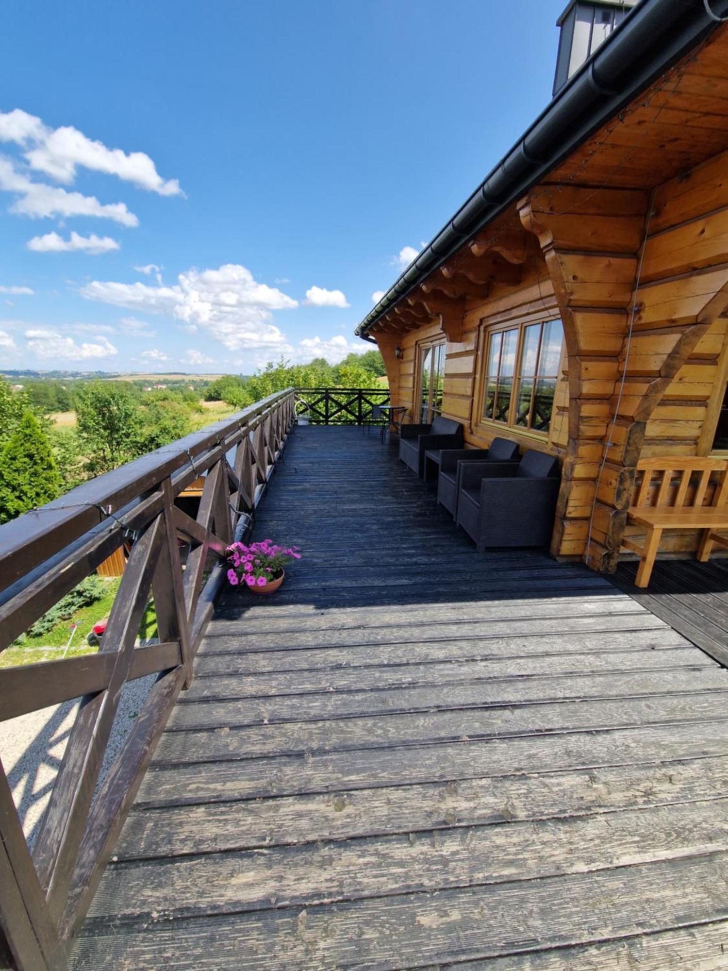 Dom Letnisowkowy Basiowka Villa Bodzentyn Екстериор снимка